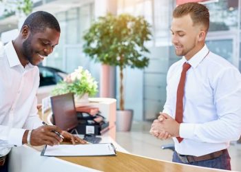 Why Choosing a Local Brentwood Financial Advisor Matters