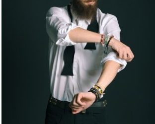 Elegance Redefined: Ashton and Finch Money Clips, Pocket Watches, and Mugs for Men